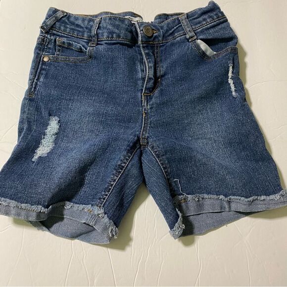 Epic Threads blue denim jean stretchy pull on Long Bermuda shorts girls 14 - Picture 1 of 7